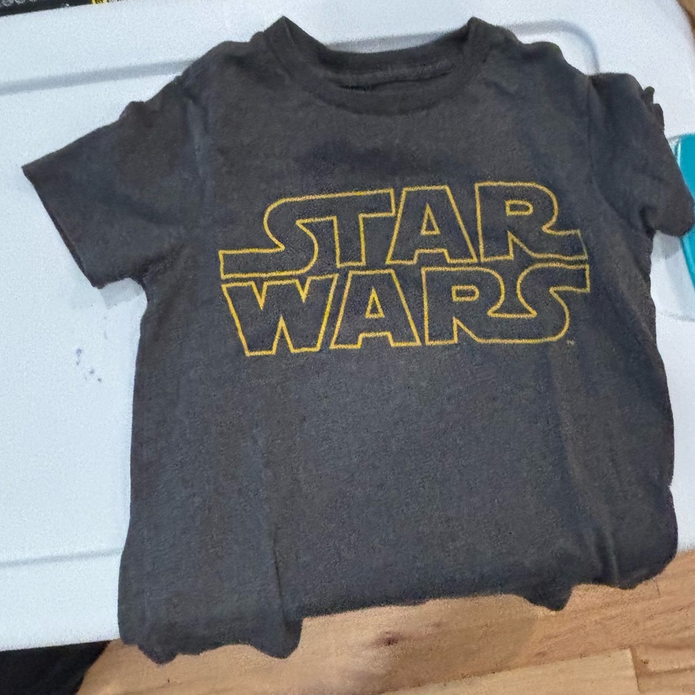 Old Navy Gray Short Sleeve Star Wars Tee